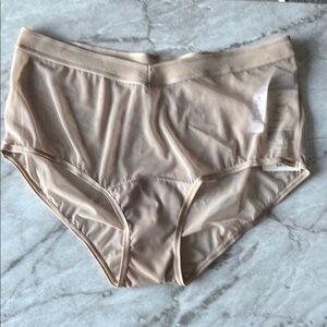 NWT HANKY PANKY mesh Boyshorts women’s size s in Chai color